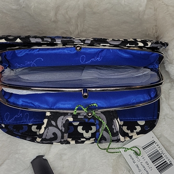 Vera Bradley Kissing Snap Wallet - Picture 4 of 4